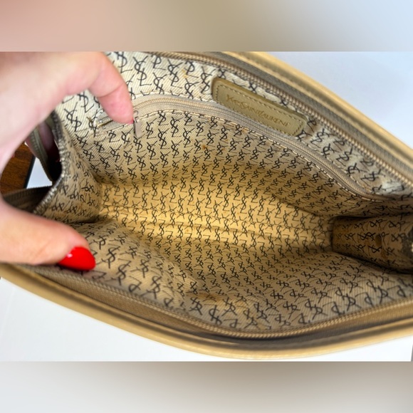 YSL Vintage Clutch in Iconic Giraffe Print - Picture 8 of 13